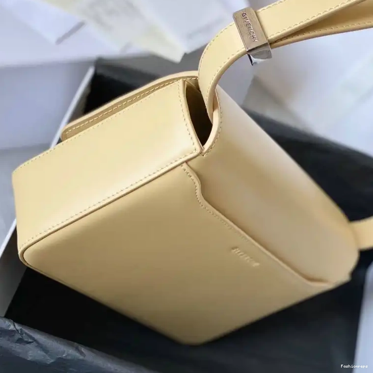Fashionrepsfam ru 2203RF0042 Givenchy Bag 0524